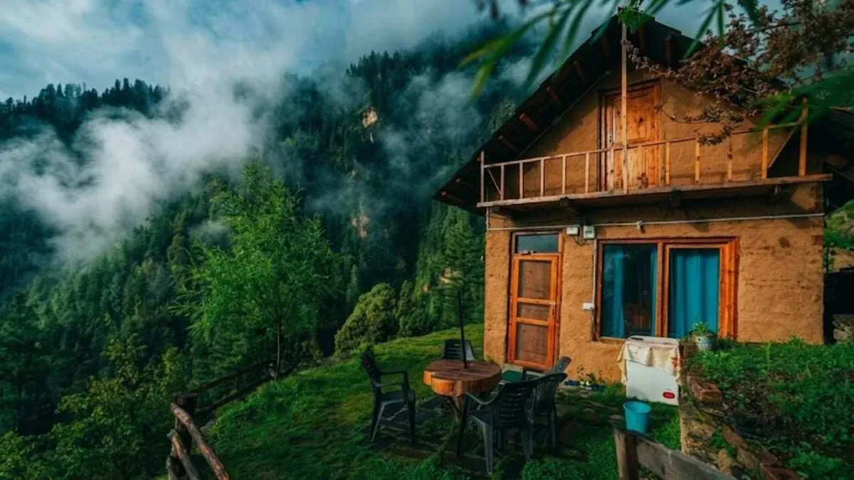 Jibhi Couple Group Getaway – Himachal Escape